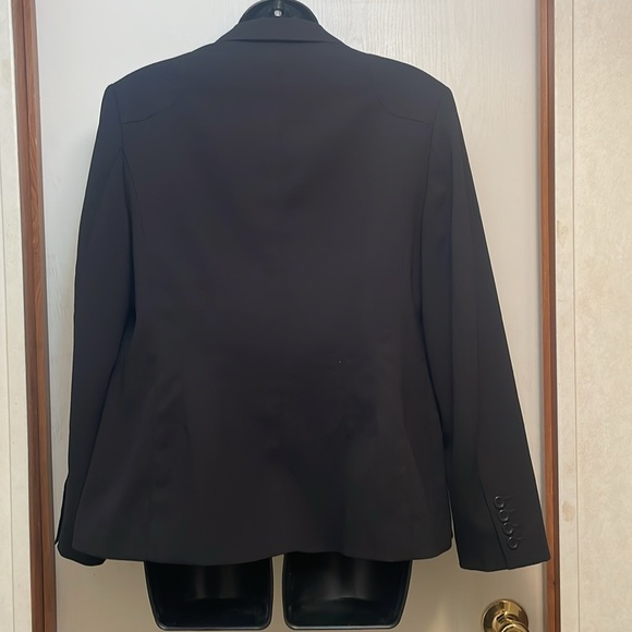 Size 10 black blazer with shoulder pads women’s. Preowned GUC - Picture 4 of 12